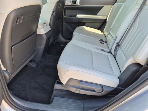 Used 2025 Hyundai Santa Fe SEL FWD image 27