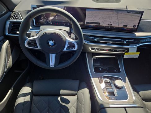 Used 2026 BMW X5 xDrive40i w/ M Sport Package image 14