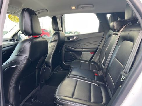 Used 2022 Ford Escape SEL image 17