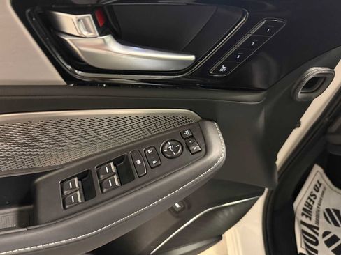 Used 2024 Acura MDX SH-AWD w/ Technology Package image 21