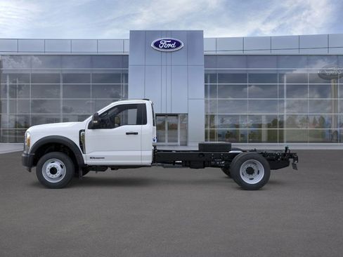 New 2026 Ford F450 XL image 3
