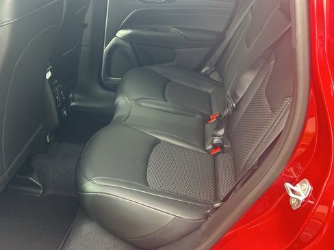 New 2026 Jeep Compass Latitude image 23