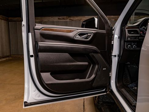 Used 2021 Chevrolet Tahoe High Country image 30