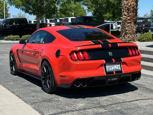 Used 2016 Ford Mustang Shelby GT350 w/ Technology Package RWD image 4