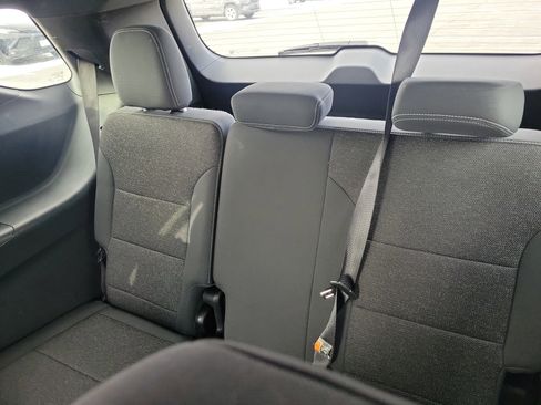 Used 2024 Chevrolet Traverse LT image 10