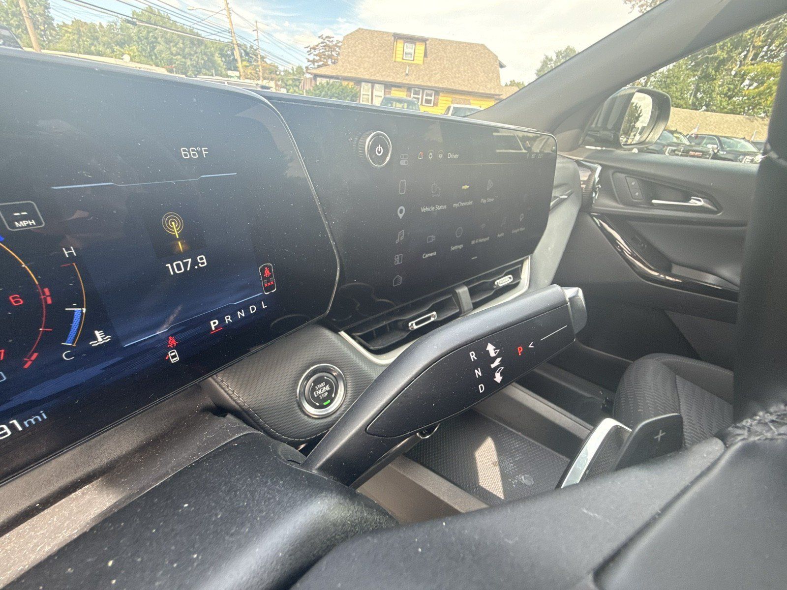 Used 2026 Chevrolet Equinox LT AWD/4WD image 24