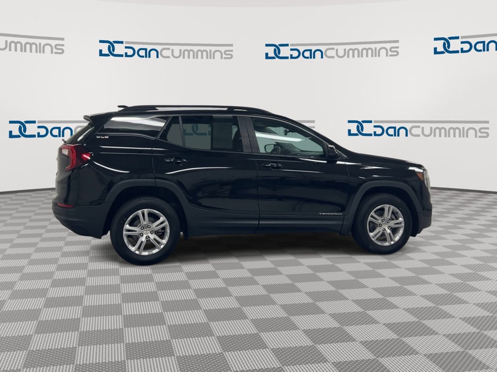 Used 2022 GMC Terrain SLE w/ Driver Convenience Package AWD/4WD image 9