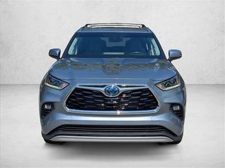 Used 2021 Toyota Highlander Platinum video 2
