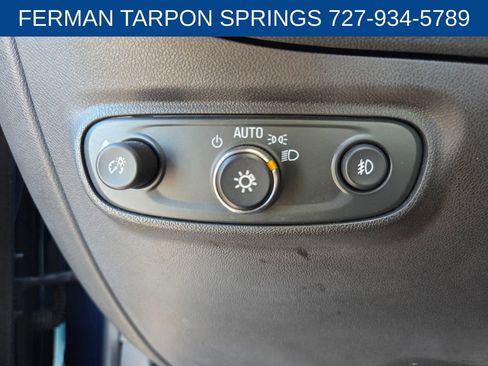 Used 2020 Chevrolet Equinox LT FWD image 23