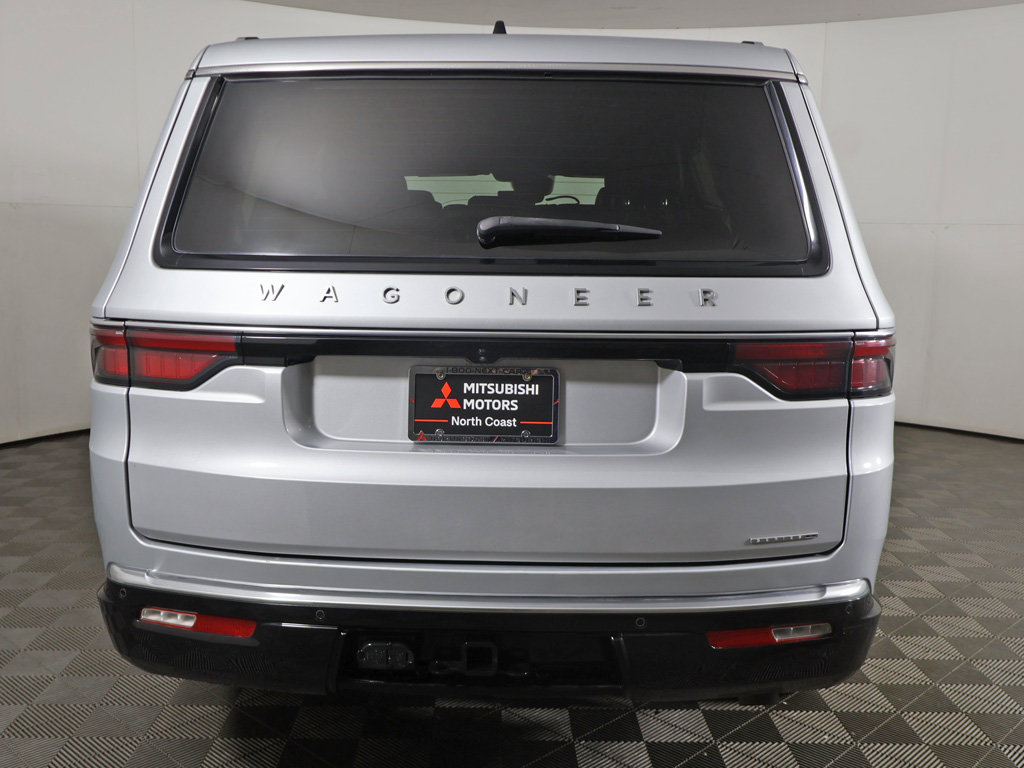 Used 2024 Jeep Wagoneer Series II w/ Flexible Seating Group AWD/4WD image 15