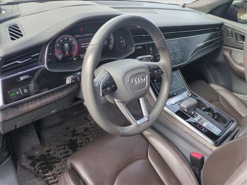 Used 2019 Audi Q8 Prestige w/ Luxury Package image 10