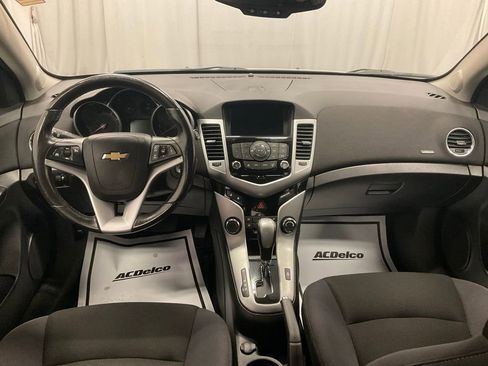 Used 2014 Chevrolet Cruze LT image 31