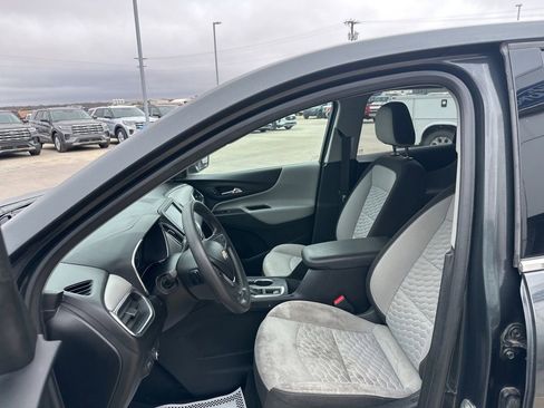 Used 2020 Chevrolet Equinox LT image 11