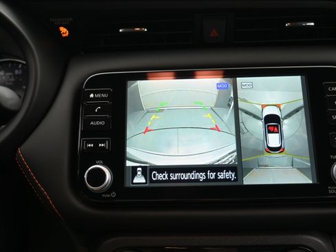Used 2024 Nissan Kicks SR w/ SR Premium Package FWD image 17