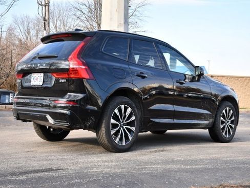 Certified 2025 Volvo XC60 B5 Plus image 7