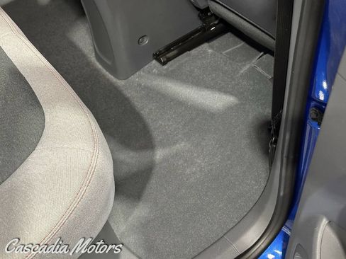 Used 2018 Chevrolet Bolt LT FWD image 22