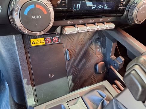 Certified 2024 Toyota Tacoma SR5 RWD image 23