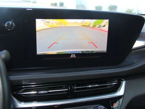 Used 2024 Buick Envista Sport Touring w/ Convenience I Package FWD image 19