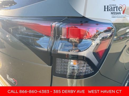 Used 2025 Subaru Forester Limited AWD/4WD image 39