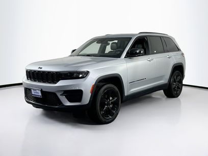 Used 2023 Jeep Grand Cherokee Altitude
