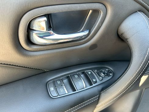 Used 2024 INFINITI QX80 Luxe image 22