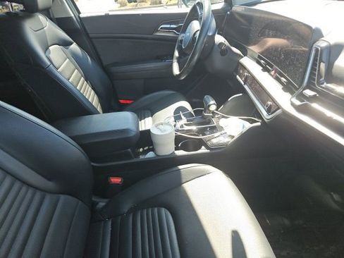 Certified 2024 Kia Sportage SX image 6