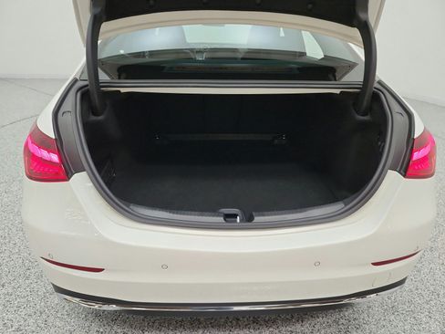 Used 2024 Mercedes-Benz C 300 Sedan image 29