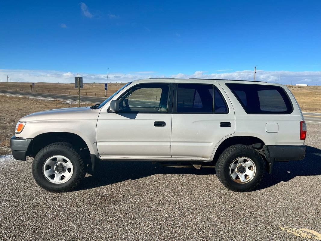 Used 1998 Toyota 4Runner 4WD w/ All-Weather Guard Pkg image 2