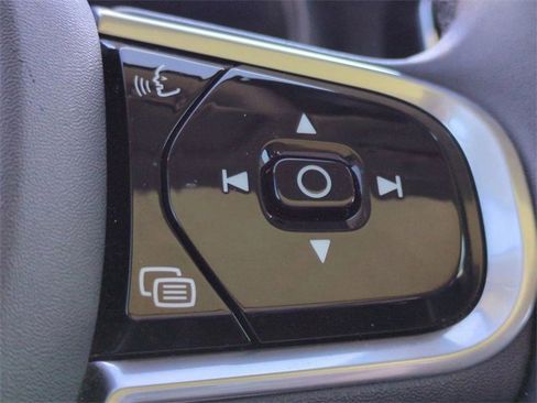 Certified 2023 Volvo XC60 B5 Ultimate w/ Protection Package Premier image 23