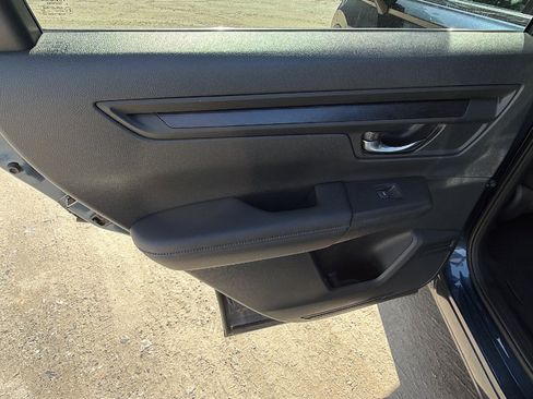 Used 2025 Honda CR-V EX image 23