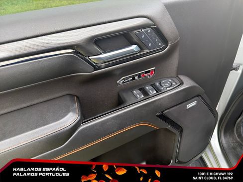 Used 2024 GMC Sierra 1500 AT4 w/ Technology Package AWD/4WD image 13