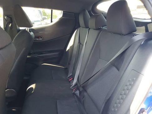Used 2019 Toyota C-HR XLE FWD image 27