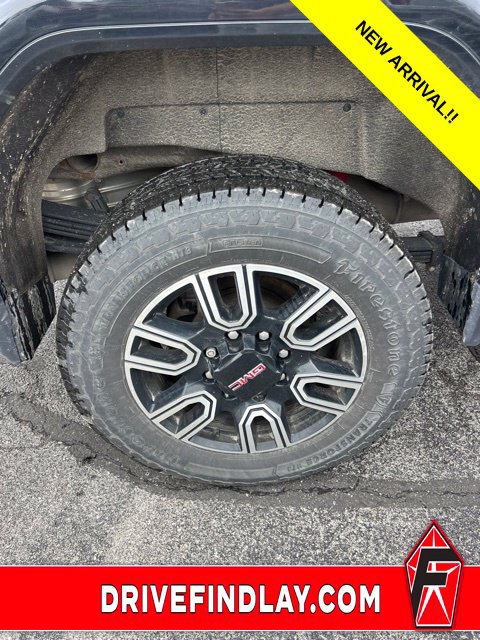 Used 2022 GMC Sierra 2500 AT4 w/ AT4 Preferred Package AWD/4WD image 8