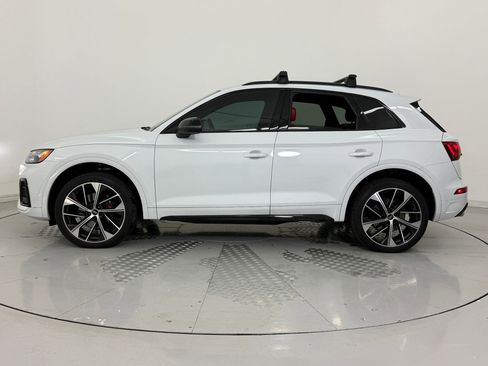Used 2023 Audi SQ5 Premium Plus w/ Premium Plus Package image 2