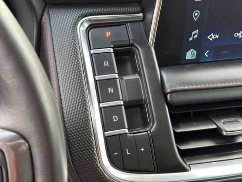 Used 2023 Chevrolet Tahoe RST image 13