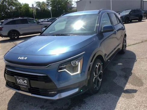 New 2025 Kia Niro EX Touring image 6