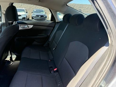 Used 2023 Kia Forte LX image 13