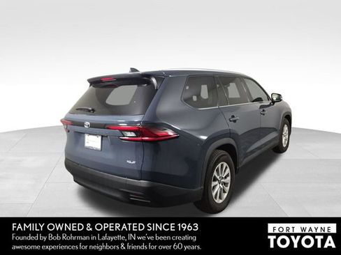 Used 2025 Toyota Grand Highlander FWD image 7