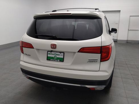 Used 2018 Honda Pilot Touring image 7