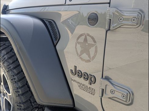 Used 2021 Jeep Wrangler Unlimited Sport AWD/4WD image 11