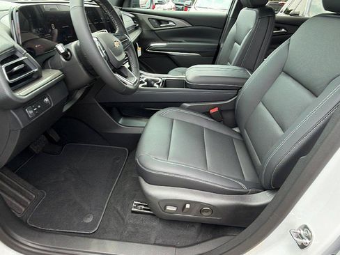 New 2026 Chevrolet Traverse LT FWD image 16