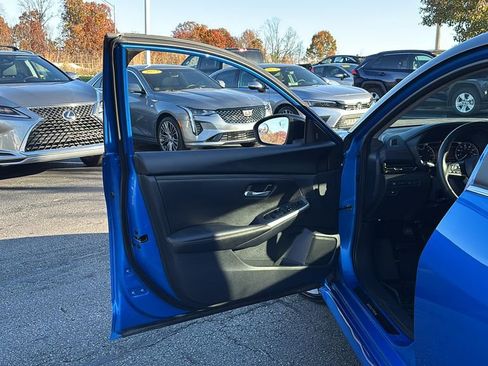 Used 2024 Nissan Sentra SR image 11