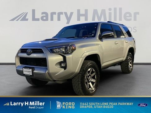 Used 2021 Toyota 4Runner TRD Off-Road Premium w/ Moonroof Package AWD/4WD image 1