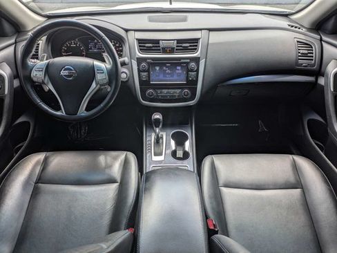 Used 2018 Nissan Altima 2.5 SR w/ SR Midnight Edition FWD image 14