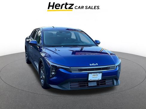 Used 2025 Kia K4 LXS image 1
