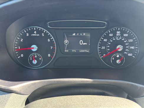 Used 2018 Kia Sorento L FWD image 8