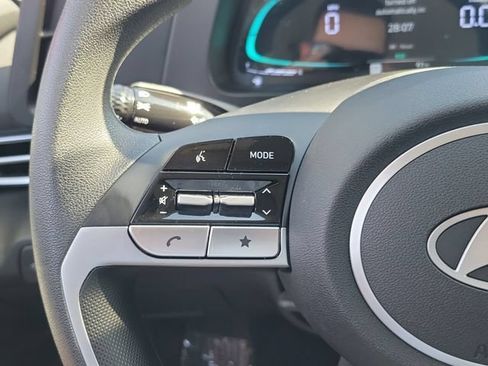 Certified 2025 Hyundai Elantra Hybrid FWD image 7