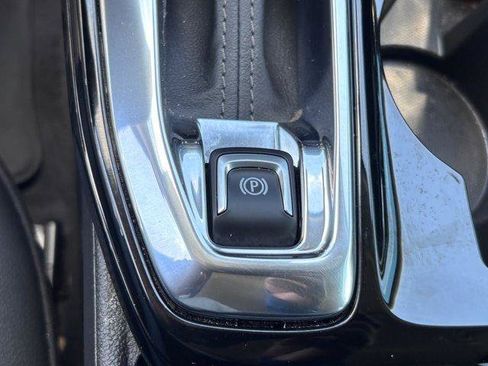 Used 2025 Chevrolet Trax ACTIV w/ Driver Confidence Package FWD image 31