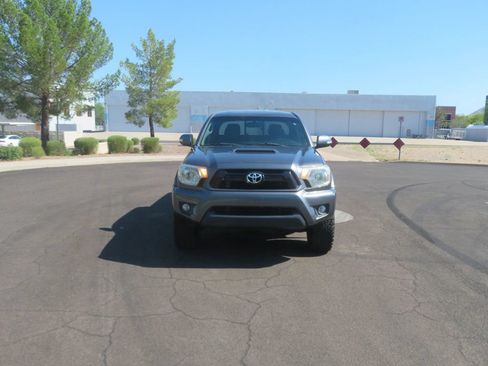 Used 2012 Toyota Tacoma 4x4 Double Cab image 11