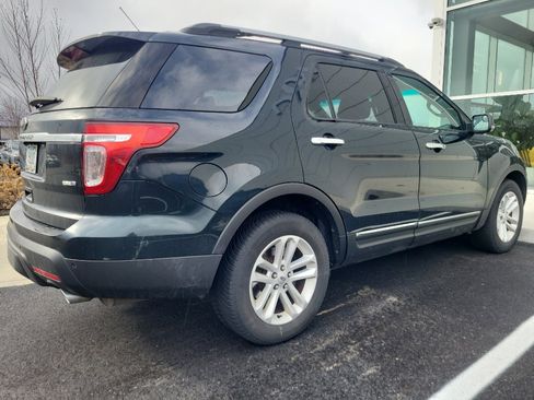 Used 2014 Ford Explorer XLT w/ Equipment Group 202A image 3